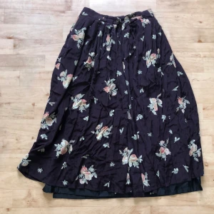 Kjol - Fin kjol i bra skick🫶🏻