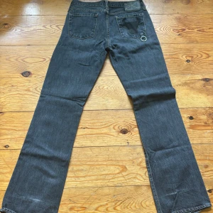 Seal kay lågmidjade jeans - Skitsnygga lågmidjade seal Kay jeans i strl w27 i jättefint skick🌸