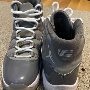 Jordan 11 - Aldrig använda jätte bra skick