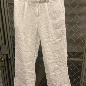 GinaTricot Linne byxa - I fint skick passar 34-36