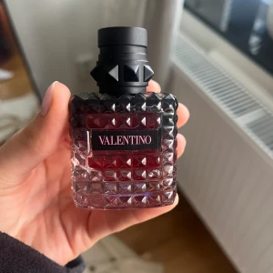 Born in Roma Donna intense  - Nyskick! 30 ml 