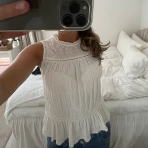 Topp - Söt topp från Zara. Motsvarar xs❤️