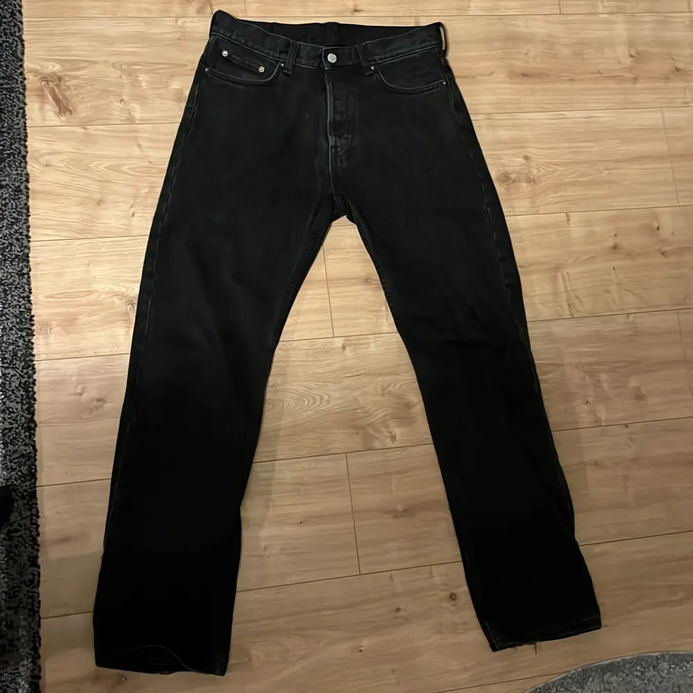 Weekday jeans av modellen space W29 L32. Jeans & Byxor.