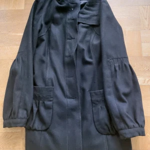 Vila jacka  - Hej säljer nu enm vila jacka som jsg inte ville ha längre hör järna av er om ni är intresserade 👍👍