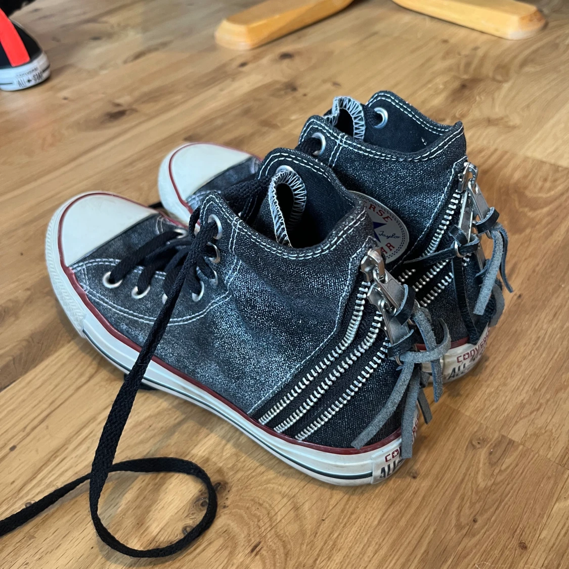 Converse