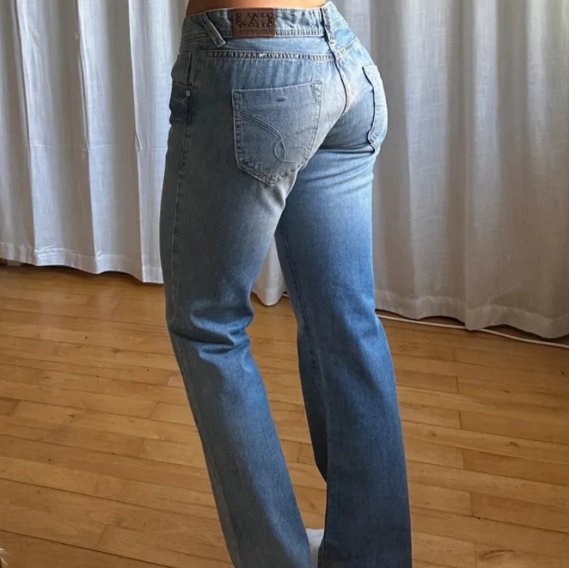Lågmidjade bootcut byxor💞