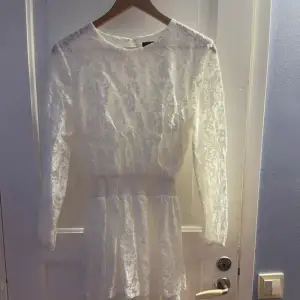 Cute white dress 