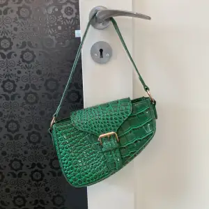 Cool handbag i snake material 🐍  inga defekter 