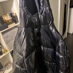 Zara jacka - Säljer min zara jacka storlek M