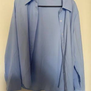 Skjorta - Aldrig använd 