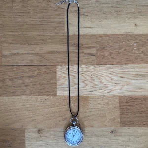Vintage ur halsband  - Superfint unikt vintage halsband i väldigt bra kvalitet! 