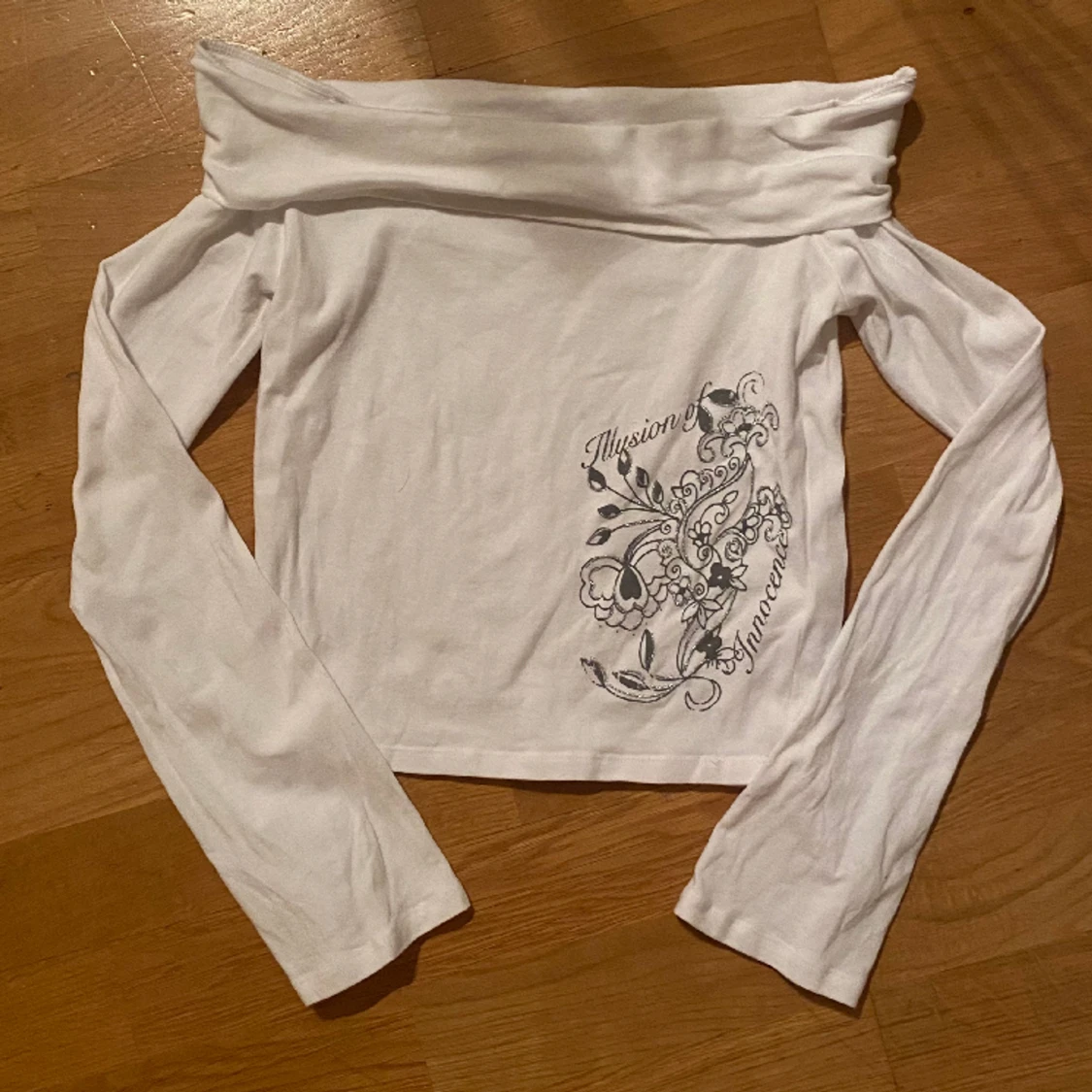 off shoulder tröja!