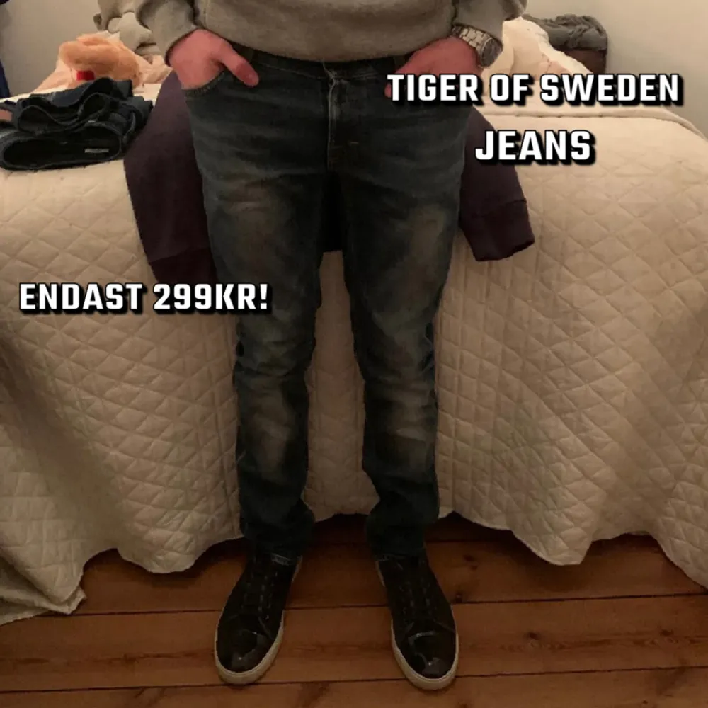 Trendiga jeans från Tiger of Sweden! Midjan 29 längd 32, inga defekter. Kontakta om ni har frågor!. Jeans & Byxor.