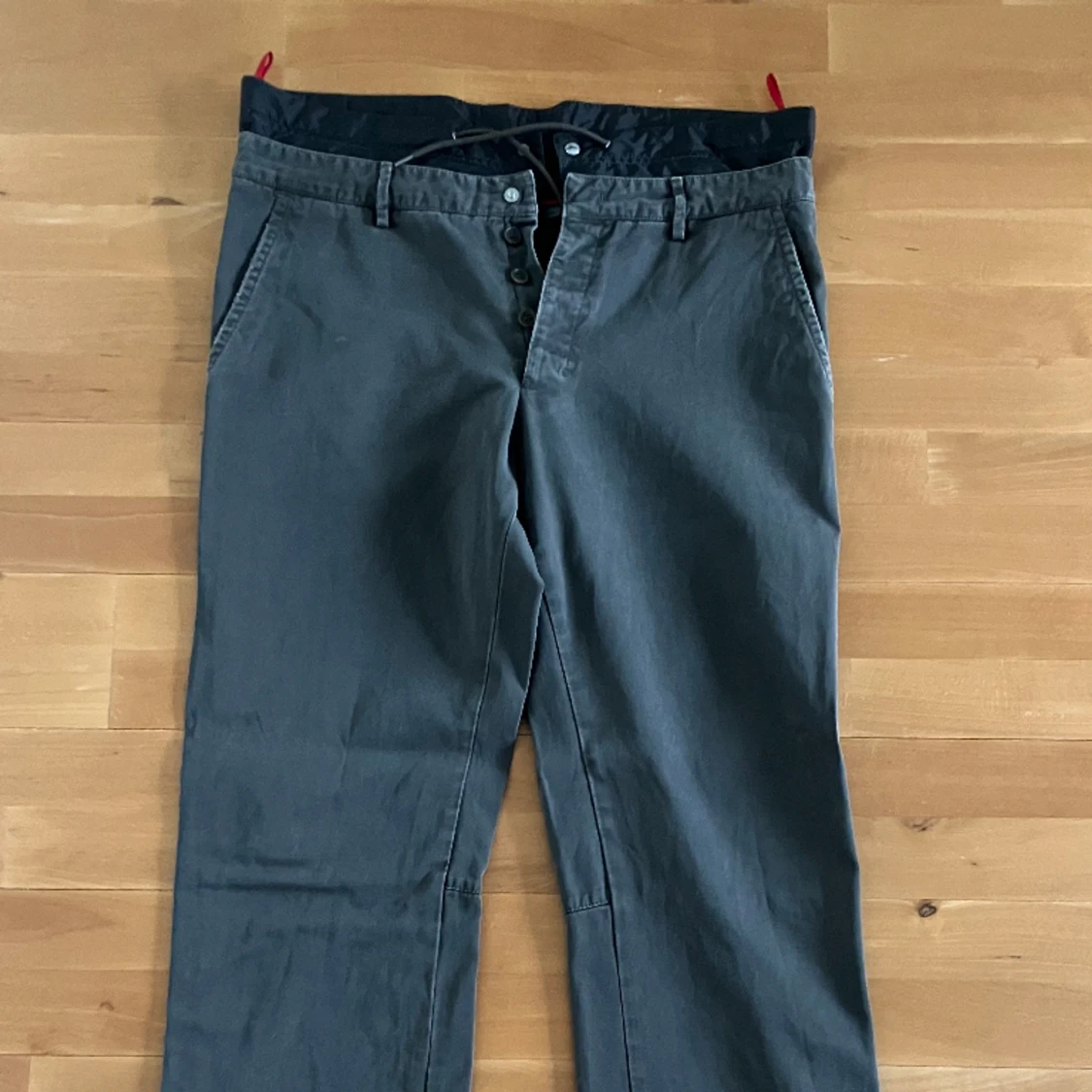 Prada chinos