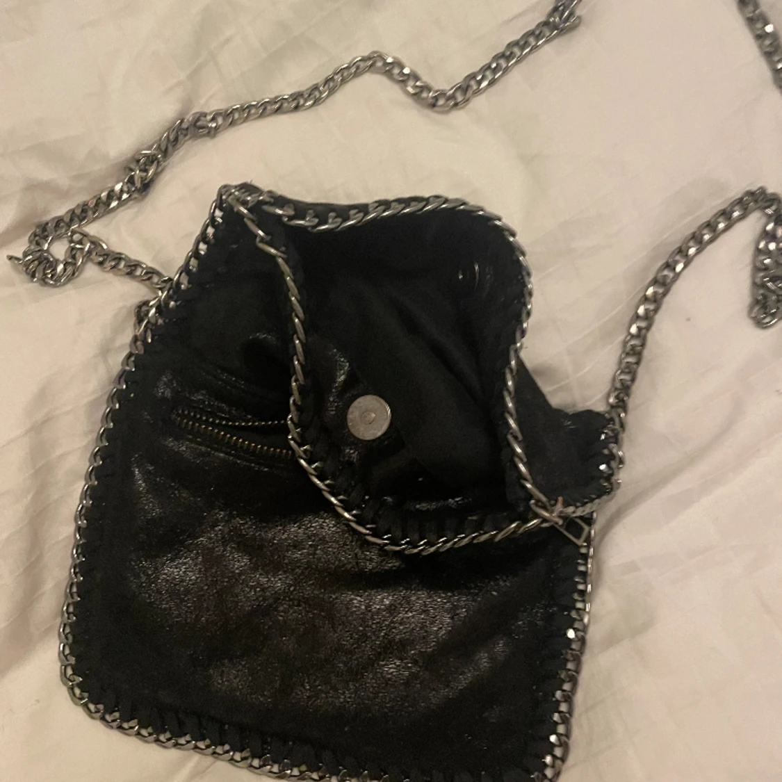 Väska med kedjor - 90