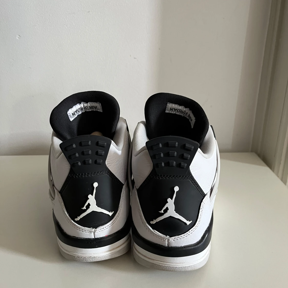 Jordan 4 ‘Military Black’ - 92