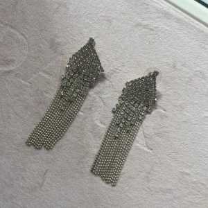 Örhängen - Säljer då jag inte använder silver smycken