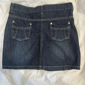 Jeans kjol - Söt Jean kjol mini skirt mörk blå XS/S 