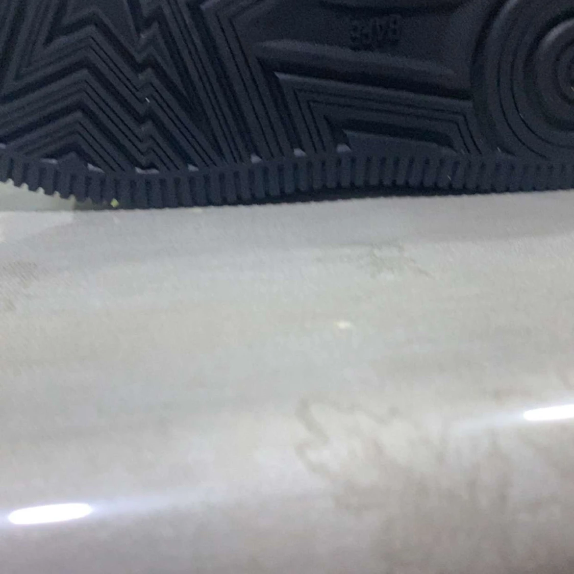 Hej! Säljer bape skor och paketet ingår. Storlek 40 fast passar 39. Helt nya oanvända. Hör av er vid frågor  - 91