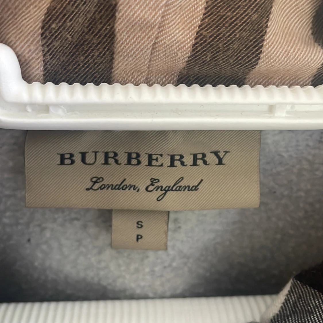 Burberry zip up - 91