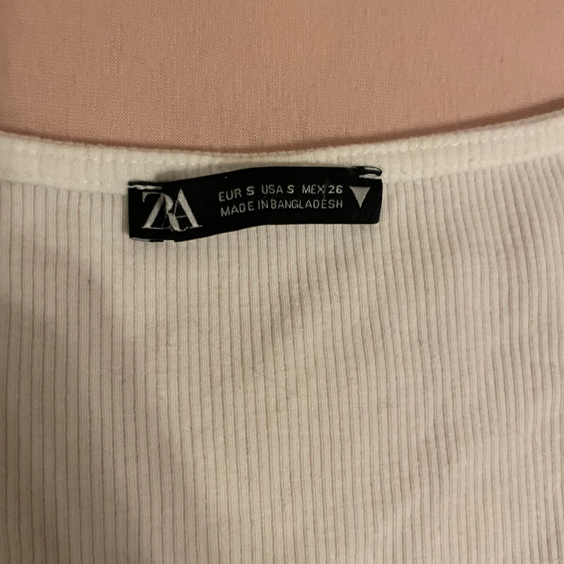 Vit ribbad topp från Zara - 91