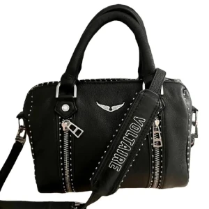 Zadig väska  - Säljer min fina Zadig väska köpt här på Plick, säljer då den inte kommer till andvändning, dusbag med följer