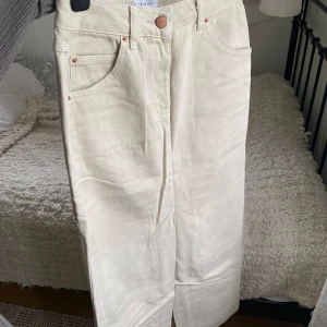 Topshop maxikjol  - Ny oanvänd maxikjol från Topshop med hög slits framtill