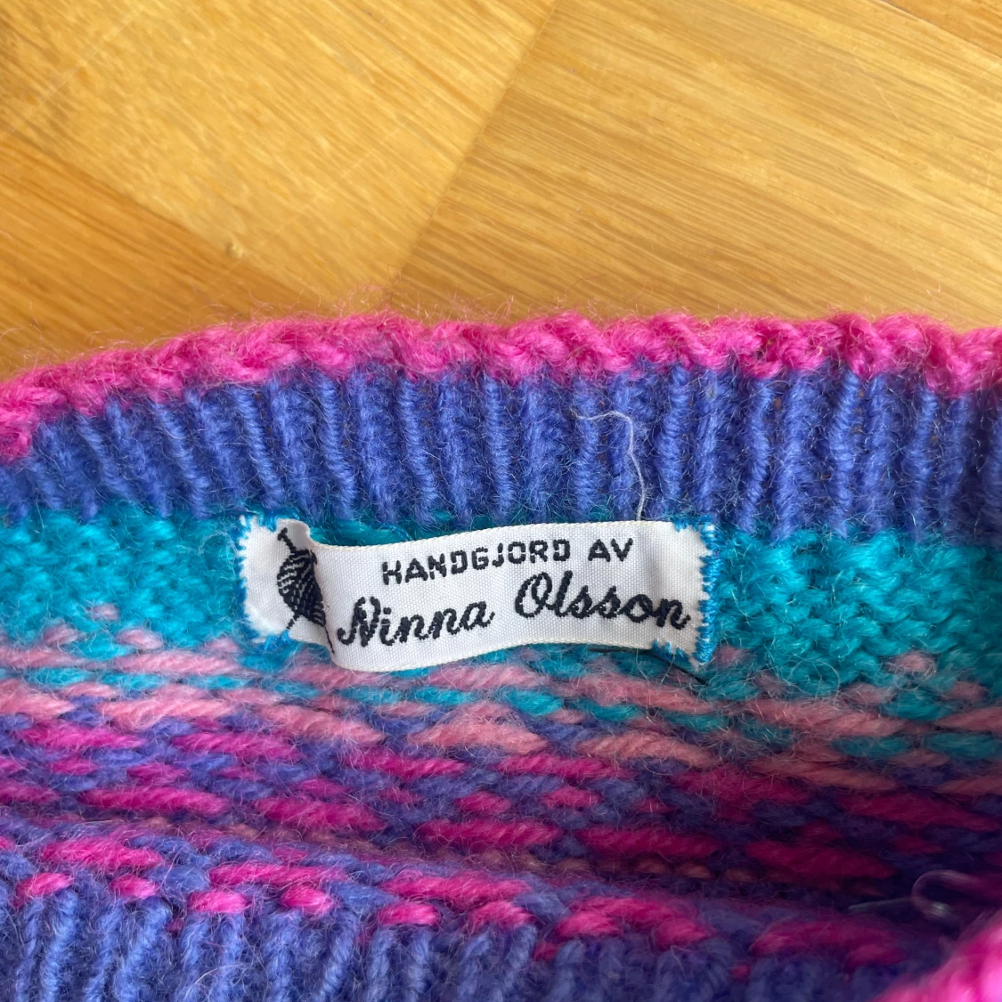 Handgjort stickad tröja - 93