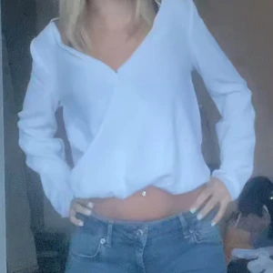 Bikbok blus - Jättefin blus från bikbok, använd 1 gång 🫶🏻