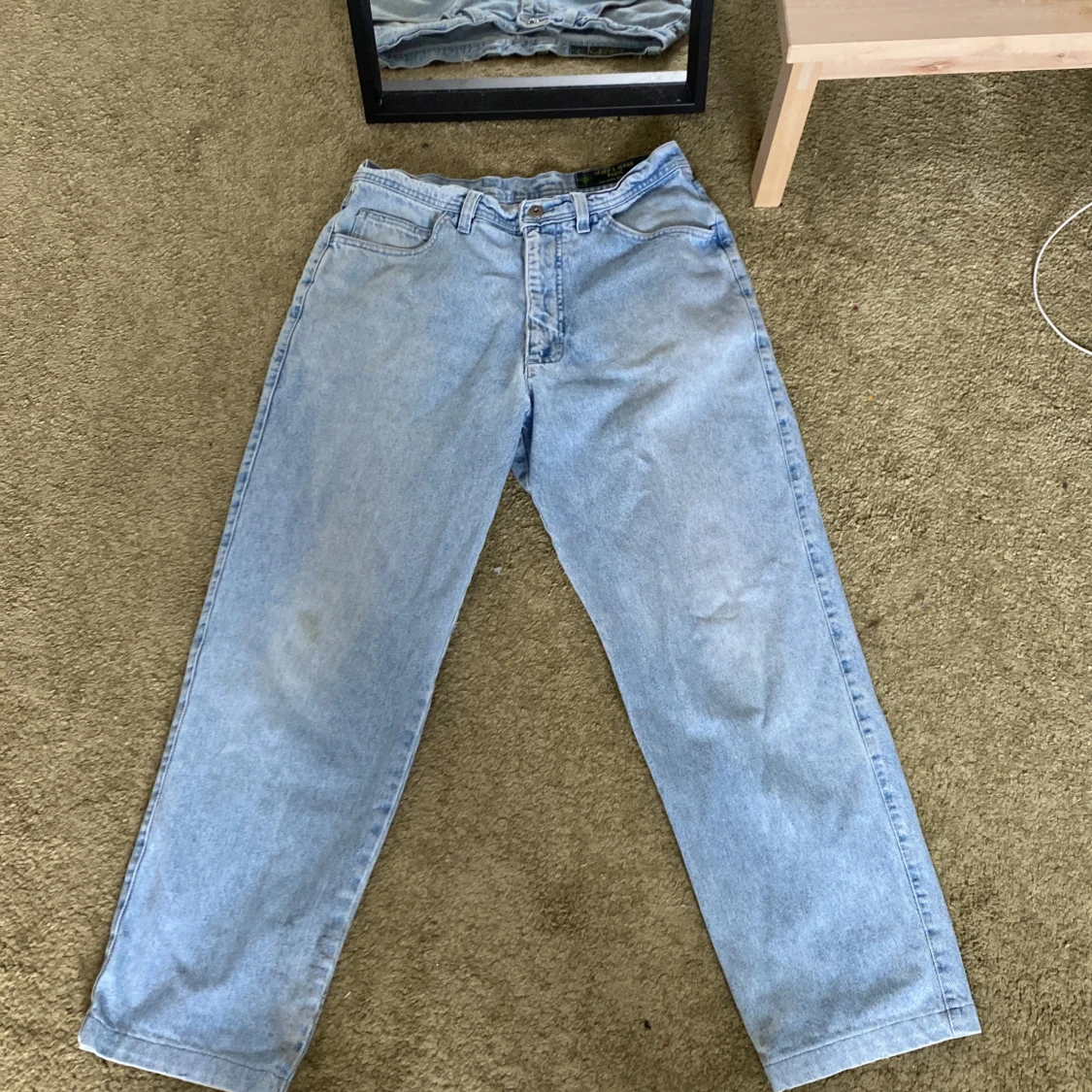 Ljusblåa loose fit jeans