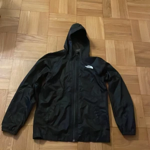 North Face jacka - The north face jacka, mycket bra skick, priset kan diskuteras