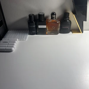 Parfym till salu/Samples - Hej! Säljer mina parfymer i decants/samples, har 10 ML och 5ML sampels storlek. Har andra parfymer också så det är bara fråga :) 🤗 skriv om du är intresserad eller har frågor 😉😁