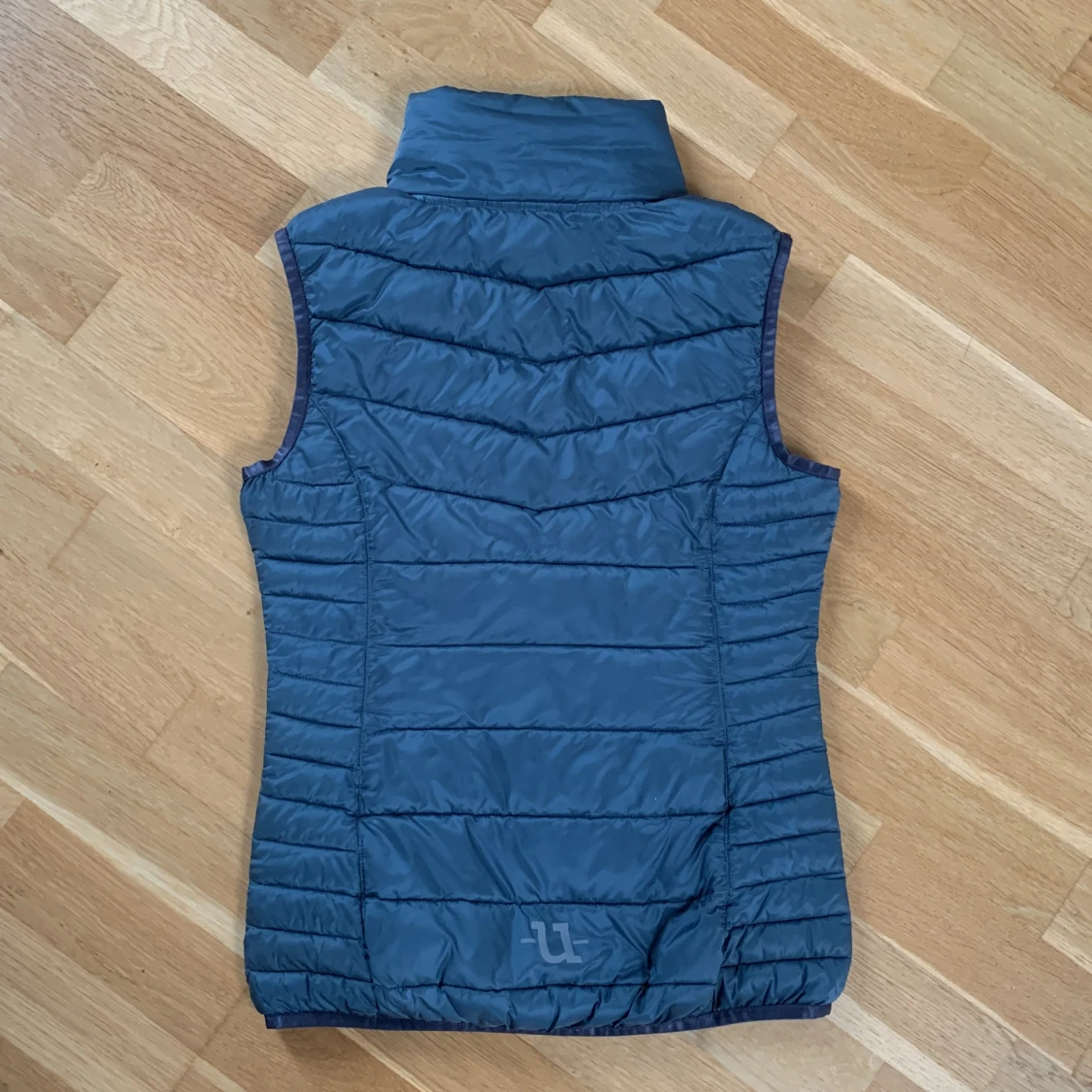 Otroligt snygg Uhip väst som passar för alla  årstider!💓 - 92