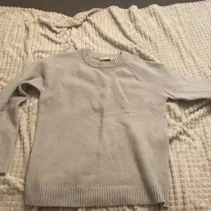 Stickad tröja från lager 157, grå och storlek XS🩷
