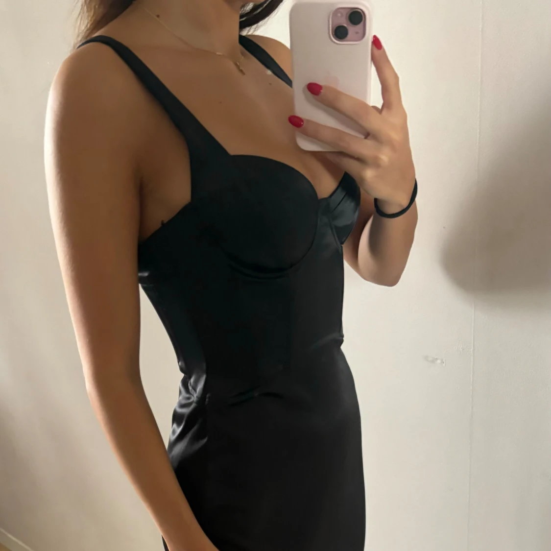 Svart miniklänning  - 90