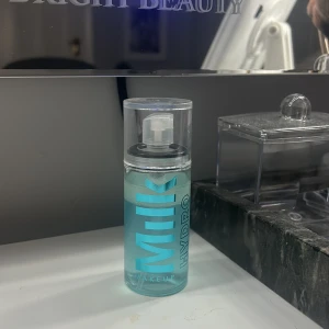 Milk Hydro Grip - Nästan inte använd, ordinarie pris 249 kr, fräsch 