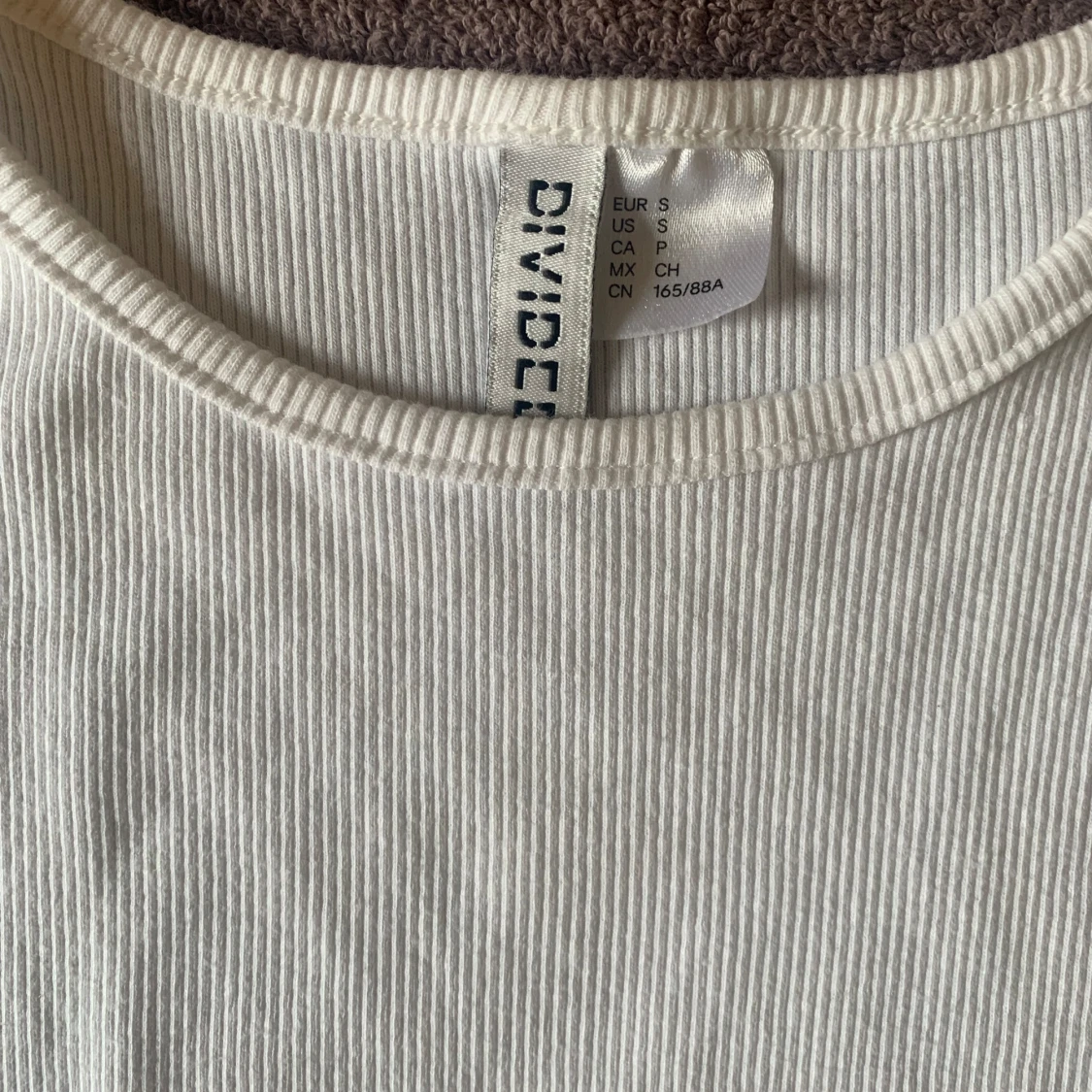 basic white top  - 91