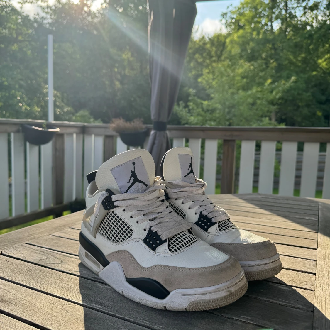 Jordan 4 Millitary Black - 90