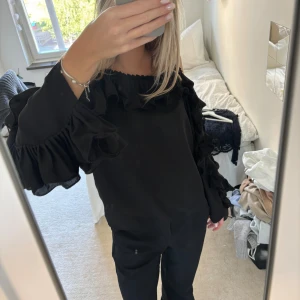 Volang ärm blus - Så cool blus med knytbara ärmar