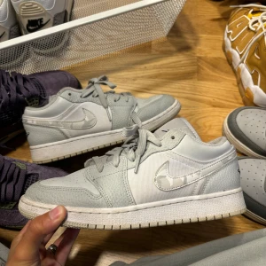 Air Jordan  - Jordan sneakers 