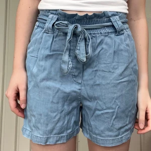 Shorts Vila - Söta shorts från Vila💖 Hör av dig vid intresse och tveka inte med att ställa frågor 🥰