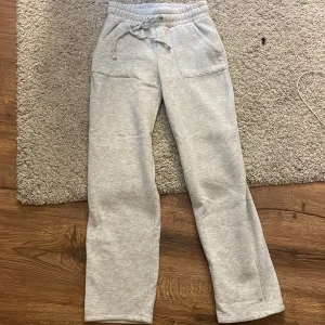 Mjukis byxor  - Riktigt sköna att ha på sig på skolan under vintern 