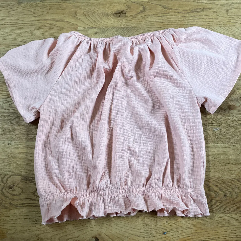 Wonderful Girls top from Lindex in size 134/140  . Blusar.