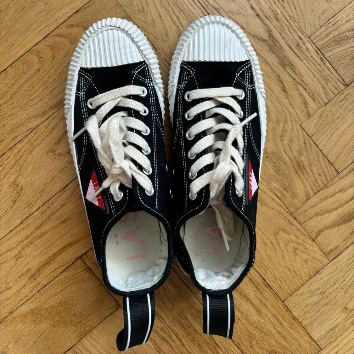 Skor från Läst - 90