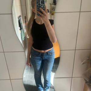Mid jeans  - Mycket bra skick