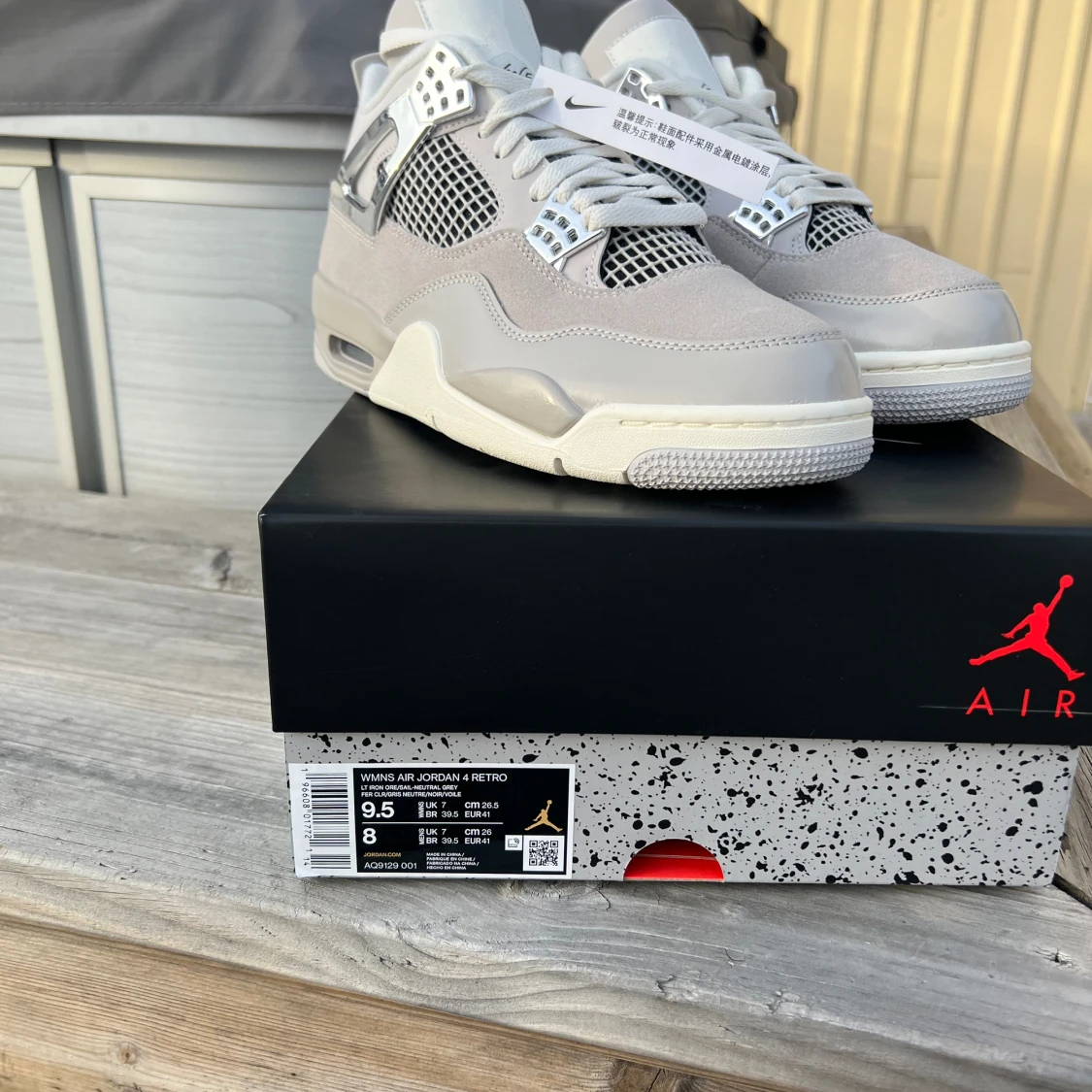 Jordan 4 Frozen Moments  - 92