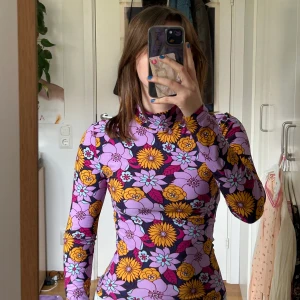 70tals tröja! - Aldrig använd tröja köpt på zalando! Taggen sitter fortfarande kvar! 