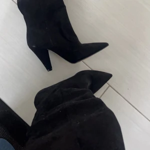 Boots - Skit snygga boots i stl 35, jätte bra skick 