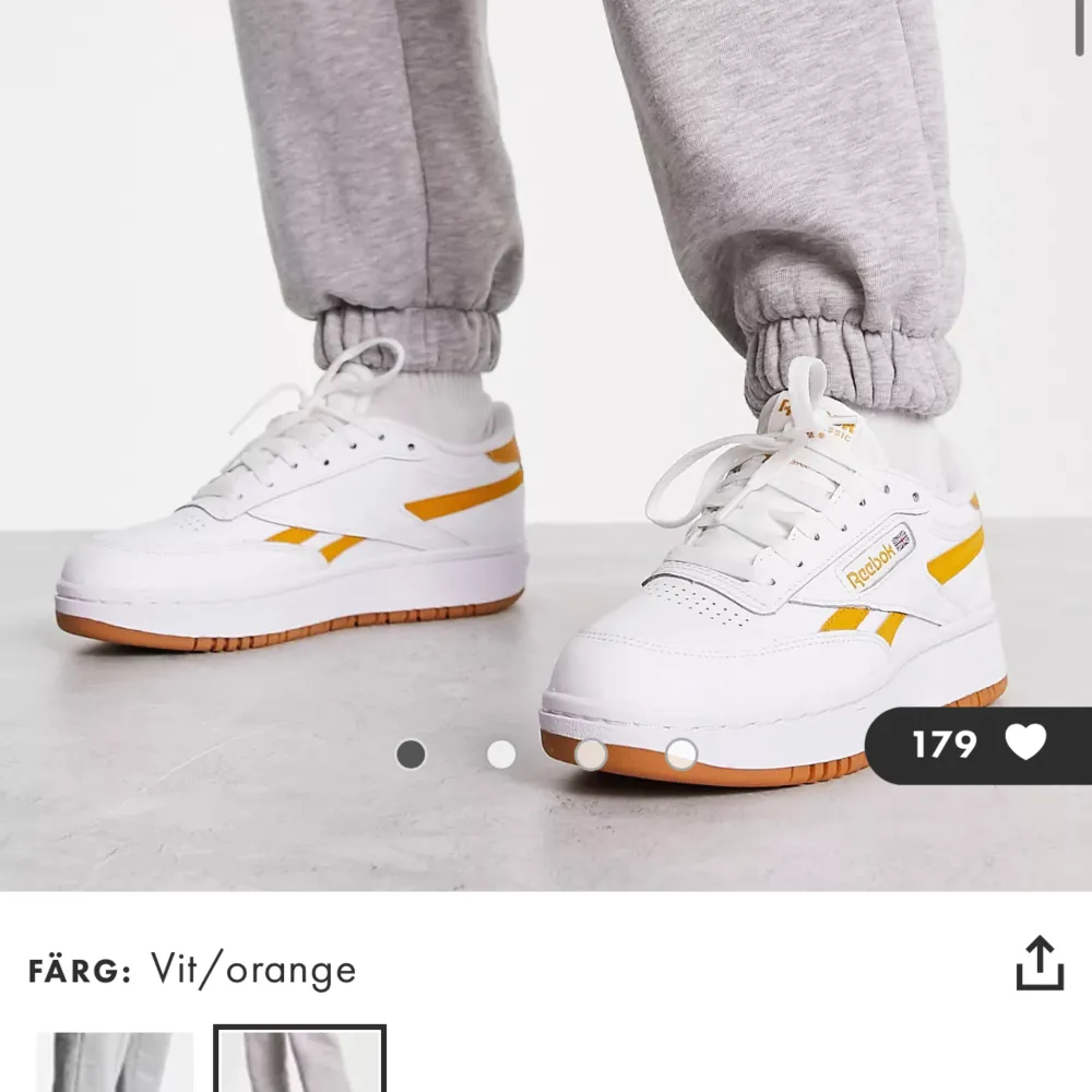 skitsnygga sneakers som tyvärr är för stora för mig men som glömdes lämna tillbaka i tid.  Nypris 939 kr, jag säljer för 600 men pris han diskuteras vid snabb och smidig affär. Skor.