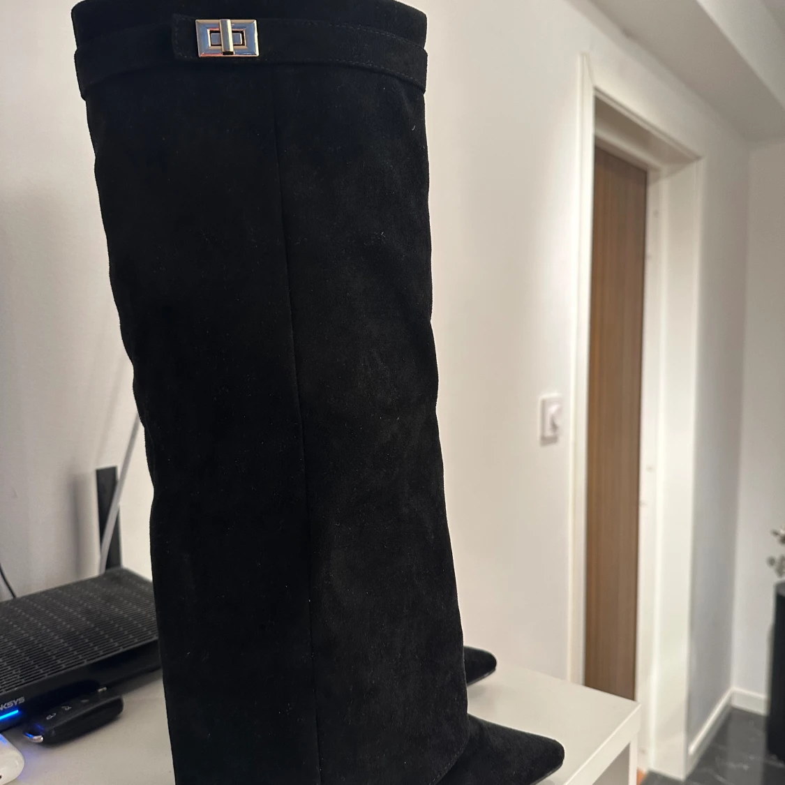 Svarta stövlar - 90